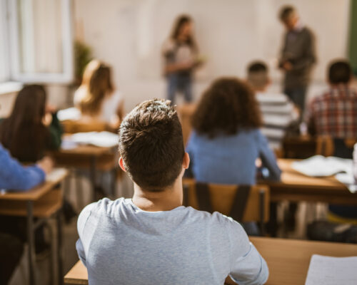 Cómo las universidades peruanas se adaptan a la revolución tecnológica y la IA